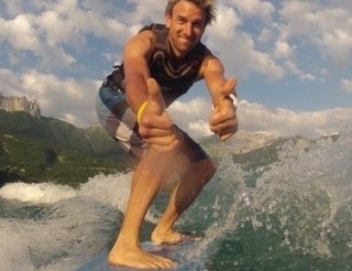  Wakesurfen am See